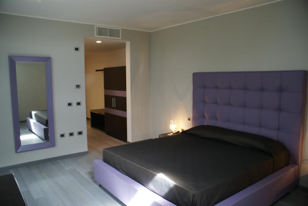 Blue Hotel Suzzara Eksteriør bilde